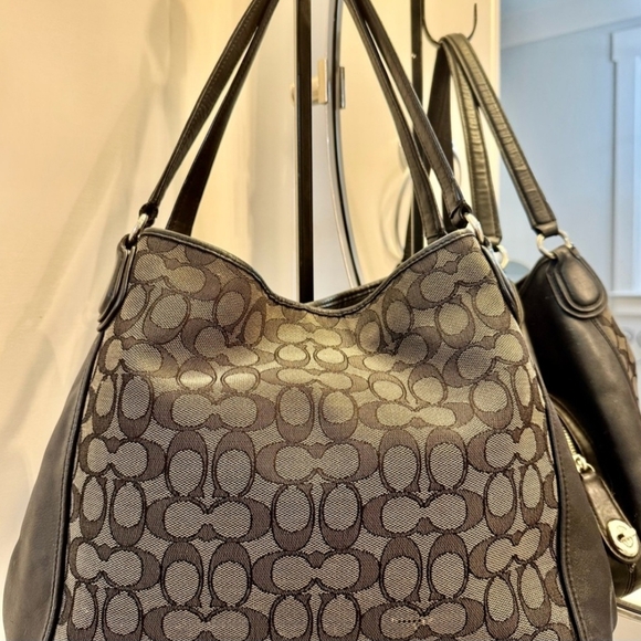 Coach Madison Phoebe Tote - Picture 2 of 12